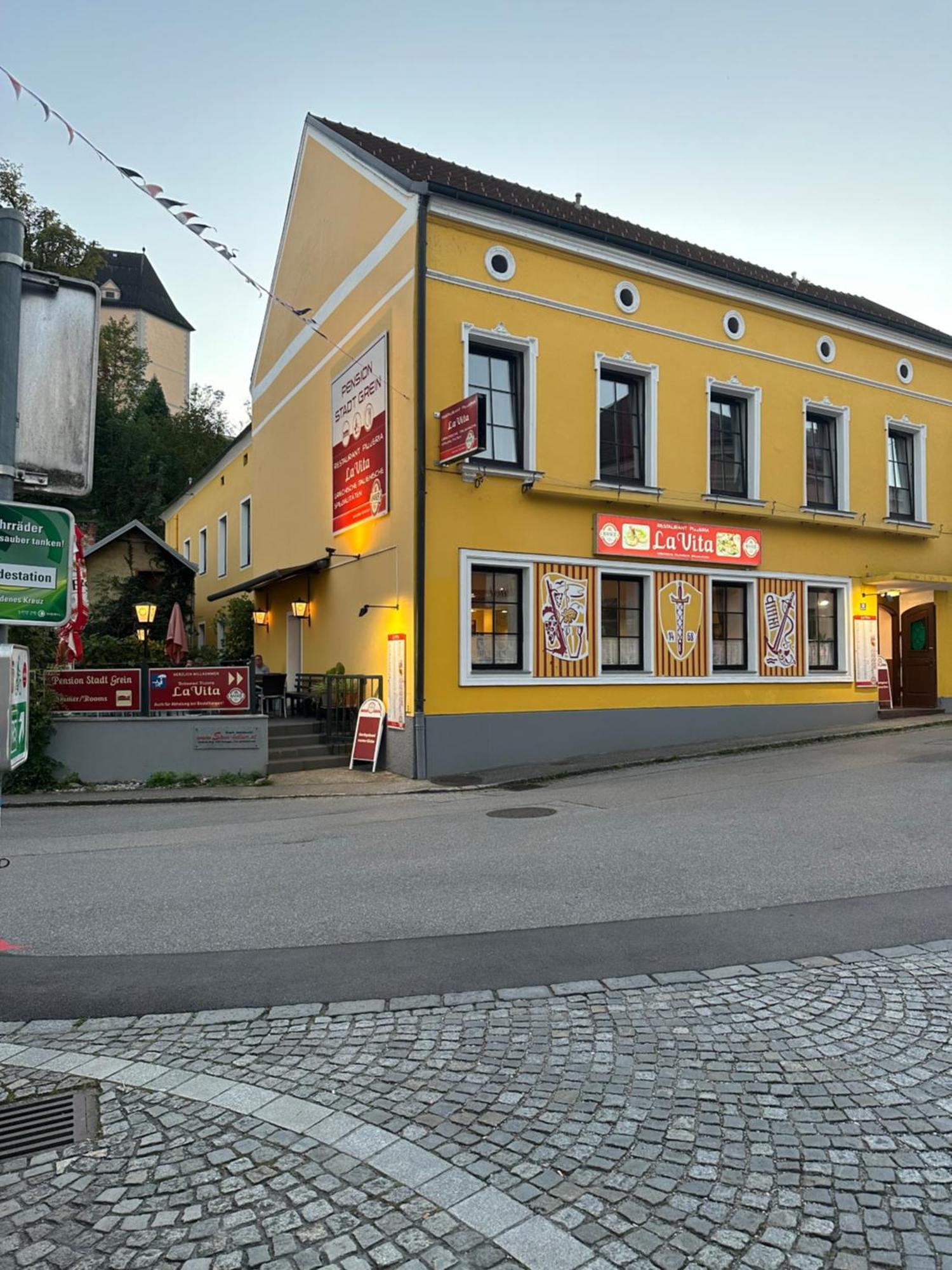 Pension Stadt Grein Bagian luar foto